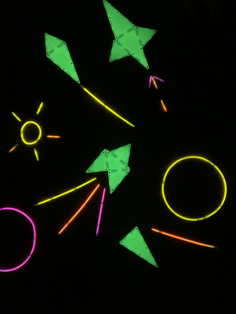 MAGNA-TILES | GLOW - 16 PIECE SET