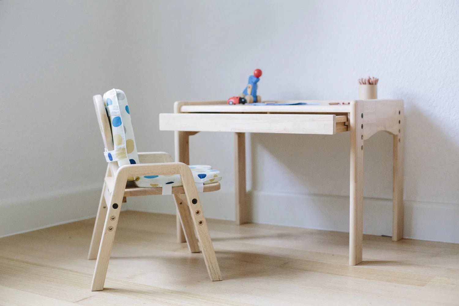 BUNNYTICKLES | MESASILLA PRIMARY ADJUSTABLE TABLE SET Melb Pick UpBear by BUNNYTICKLES - The Playful Collective