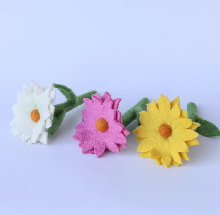 JUNI MOON | FELT DAISIES (VARIOUS COLOURS) Pink Daisies by JUNI MOON - The Playful Collective
