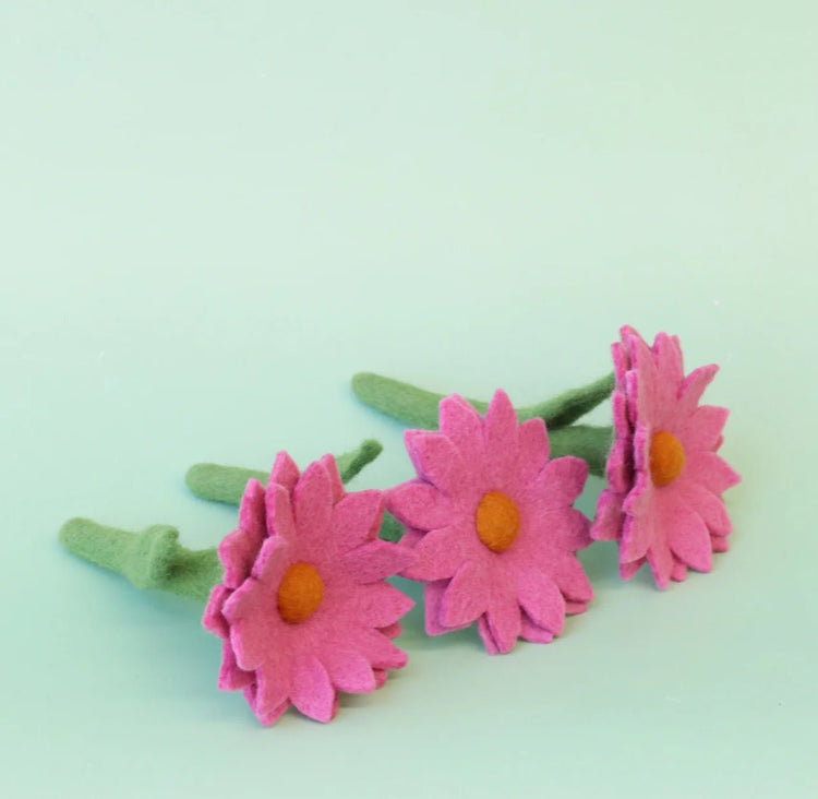JUNI MOON | FELT DAISIES (VARIOUS COLOURS) Pink Daisies by JUNI MOON - The Playful Collective