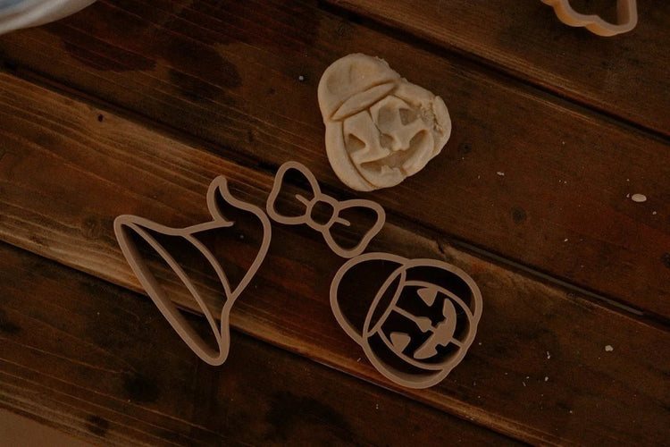KINFOLK PANTRY | HALLOWEEN GHOST STAMP & CUTTER SET by KINFOLK PANTRY - The Playful Collective