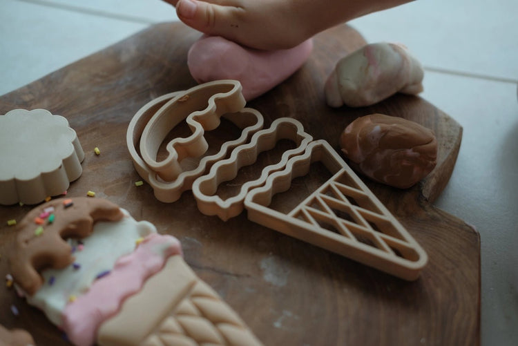 KINFOLK PANTRY | ICE CREAM ECO CUTTER by KINFOLK PANTRY - The Playful Collective
