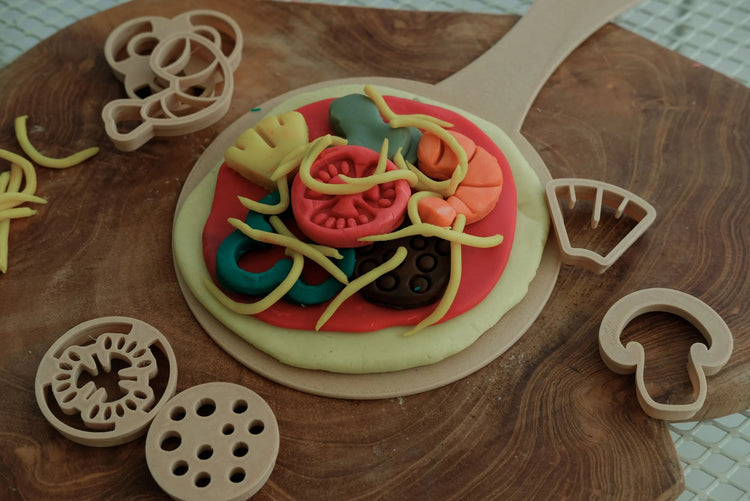 KINFOLK PANTRY | PIZZA ECO CUTTER™ SET by KINFOLK PANTRY - The Playful Collective