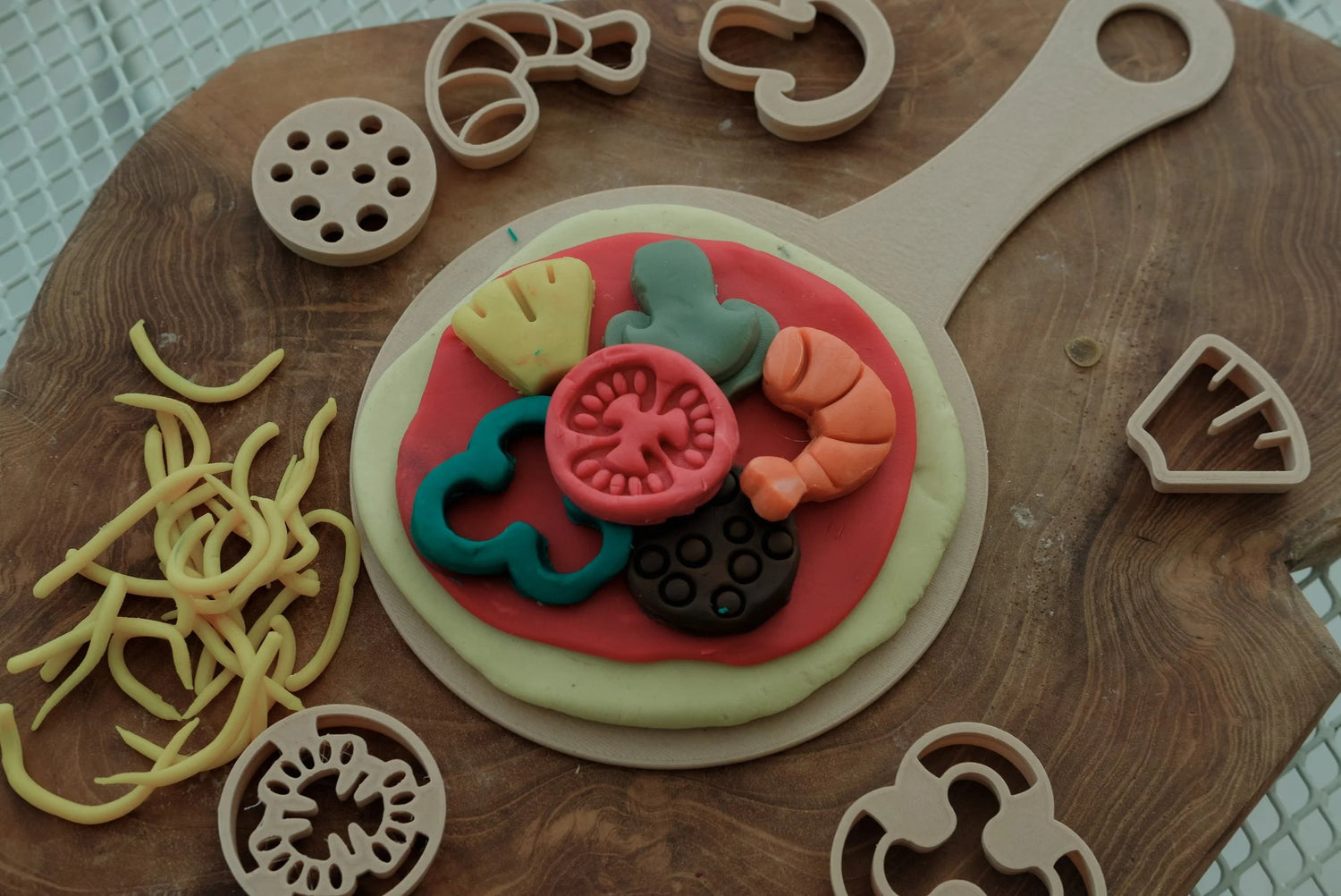 KINFOLK PANTRY | PIZZA ECO CUTTER™ SET by KINFOLK PANTRY - The Playful Collective