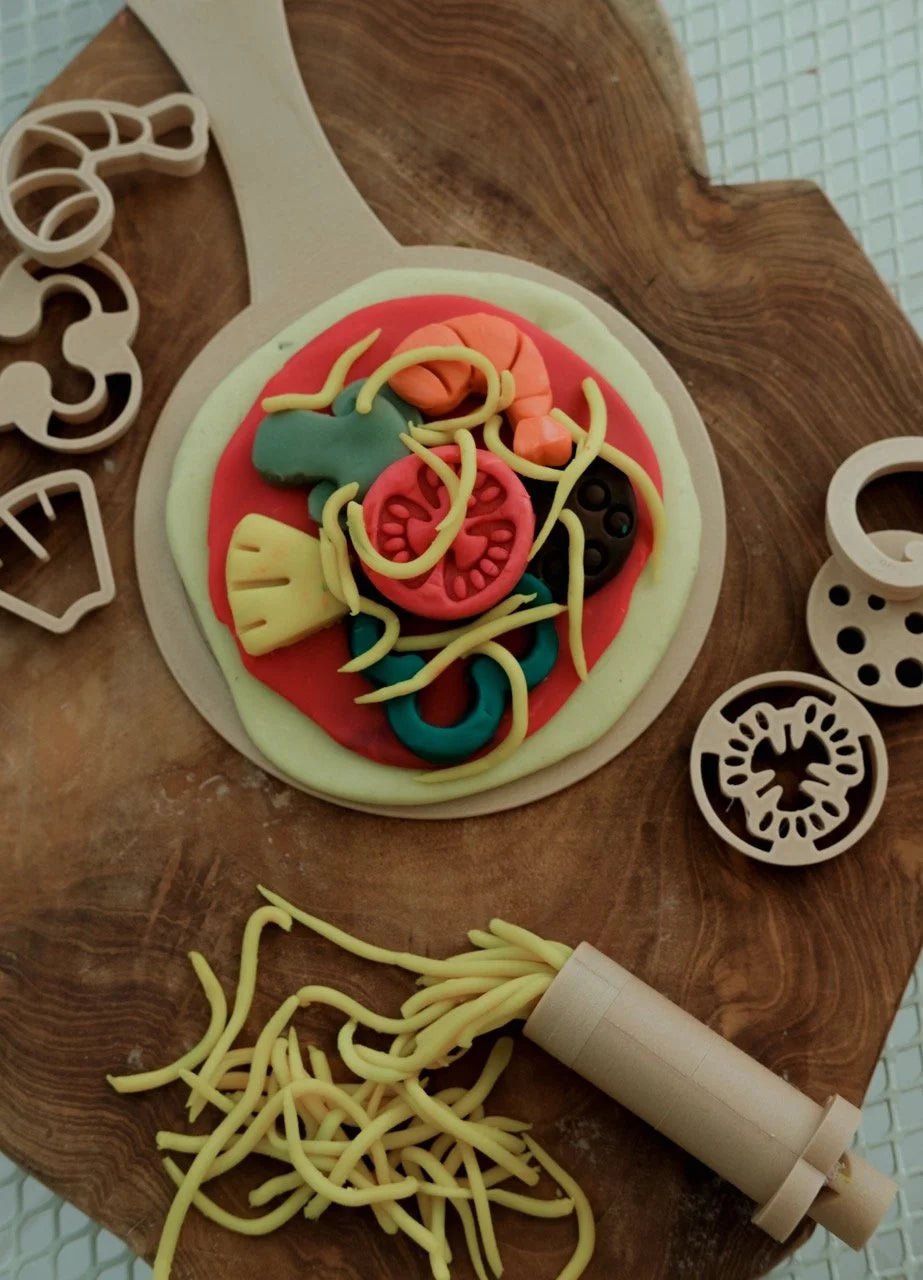 KINFOLK PANTRY | PIZZA ECO CUTTER™ SET by KINFOLK PANTRY - The Playful Collective
