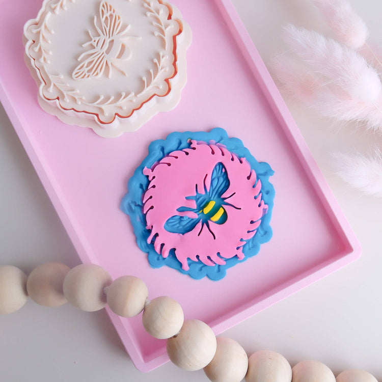 PLAY SENSE | ECO PLAYDOUGH STAMP - BUMBLE BEE MOTIF by PLAY SENSE - The Playful Collective