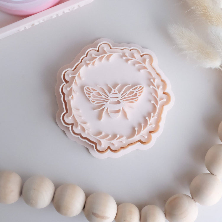 PLAY SENSE | ECO PLAYDOUGH STAMP - BUMBLE BEE MOTIF by PLAY SENSE - The Playful Collective