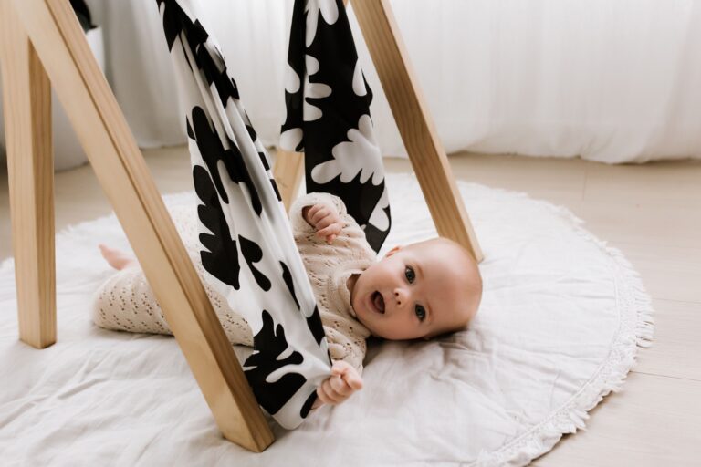 PLAY SILKIES | LITTLE ABSTRACT PLAY SILKS by PLAY SILKIES - The Playful Collective