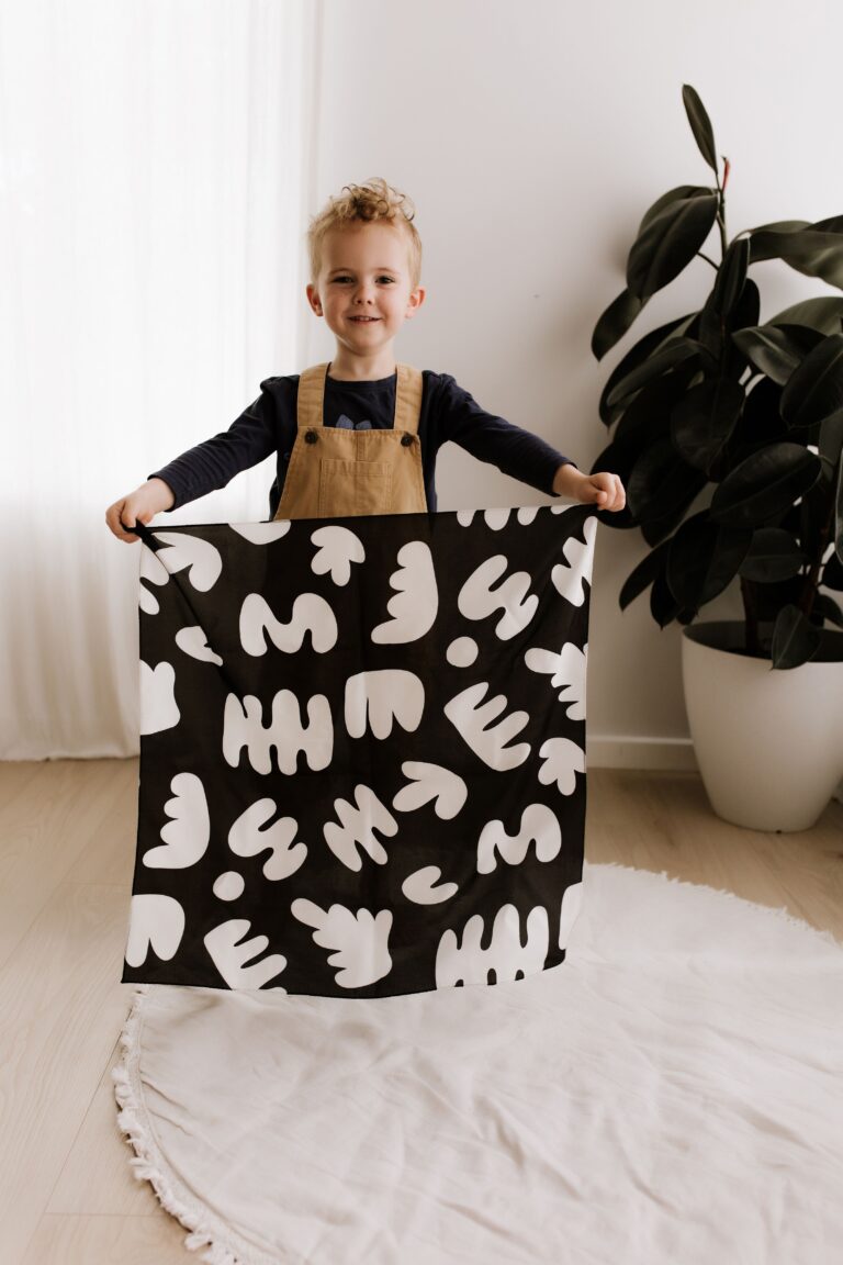 PLAY SILKIES | LITTLE ABSTRACT PLAY SILKS by PLAY SILKIES - The Playful Collective