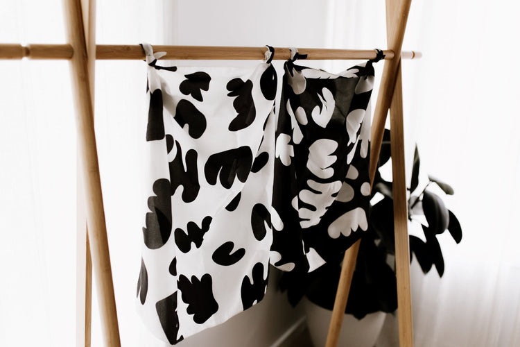 PLAY SILKIES | LITTLE ABSTRACT PLAY SILKS by PLAY SILKIES - The Playful Collective