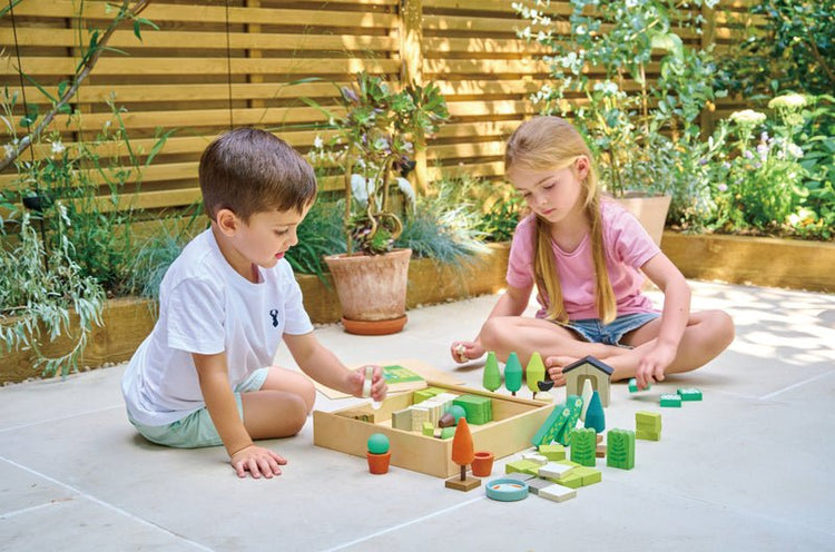 TENDER LEAF TOYS | LITTLE GARDEN DESIGNER SET by TENDER LEAF TOYS - The Playful Collective