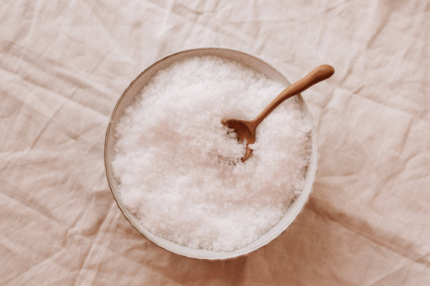 THE SALTWATER COLLECTIVE | SNOW FLUFF - WHITE INSTANT SNOW by THE SALTWATER COLLECTIVE - The Playful Collective