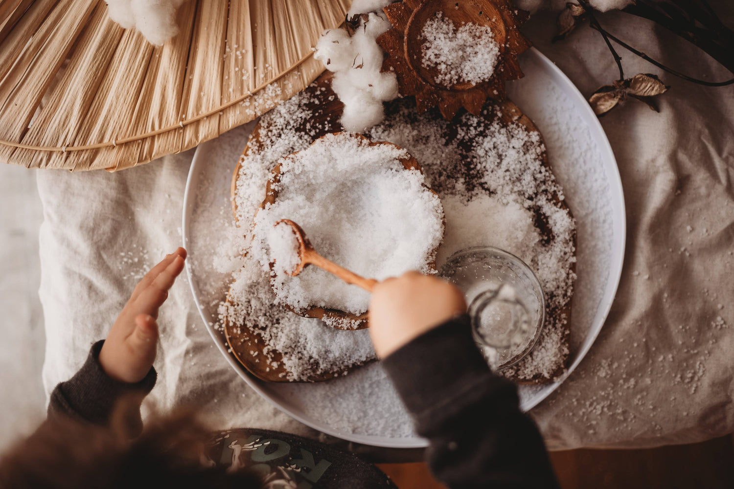 THE SALTWATER COLLECTIVE | SNOW FLUFF - WHITE INSTANT SNOW by THE SALTWATER COLLECTIVE - The Playful Collective