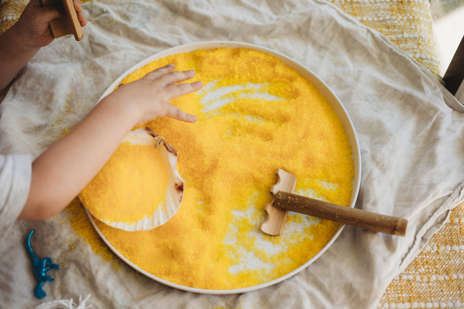 THE SALTWATER COLLECTIVE | SUNSHINE FLUFF - YELLOW INSTANT SNOW by THE SALTWATER COLLECTIVE - The Playful Collective