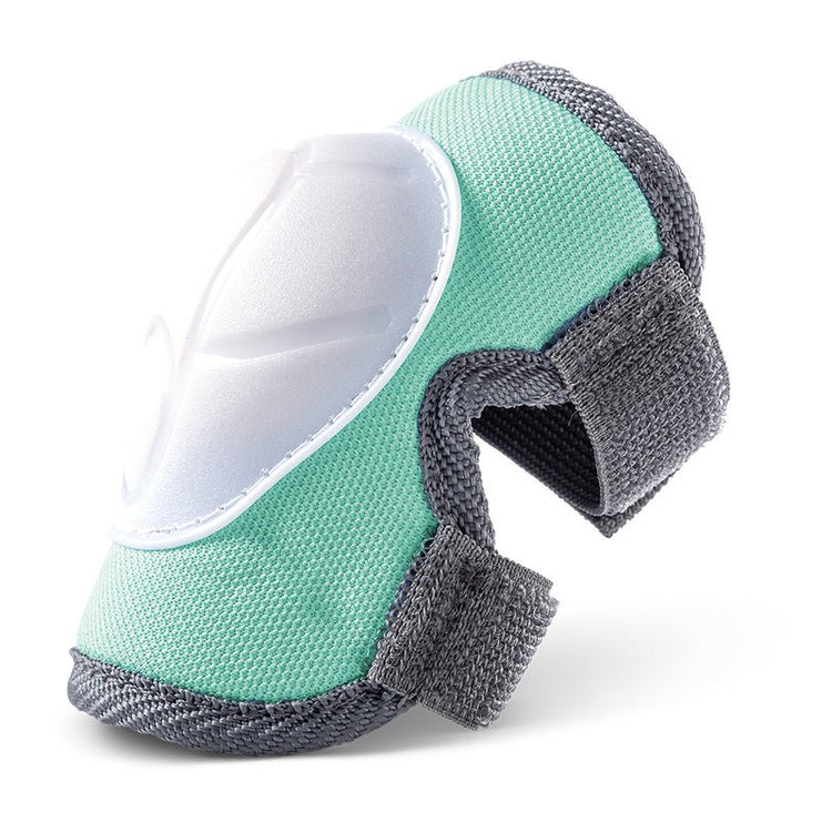 YVOLUTION | KIDS TWISTA LEARNER SKATES (SIZE 7 - 11) - PINK *PRE - ORDER* SKATES + GREEN SAFETY PADS by YVOLUTION - The Playful Collective