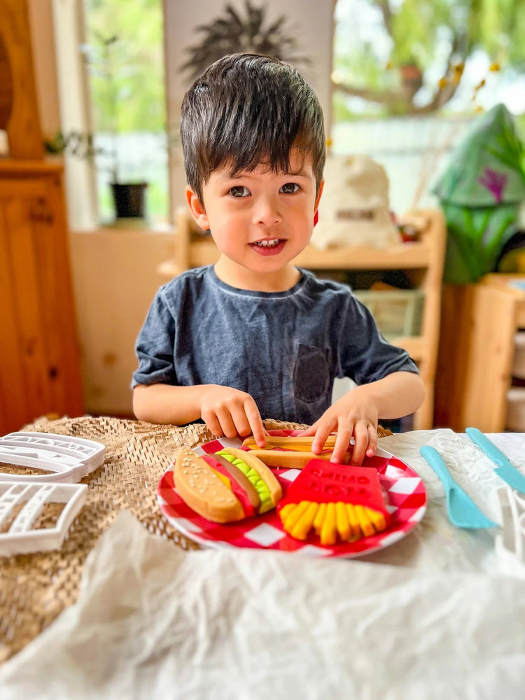 BEADIE BUG PLAY | HAMBURGER BIO CUTTER by BEADIE BUG PLAY - The Playful Collective