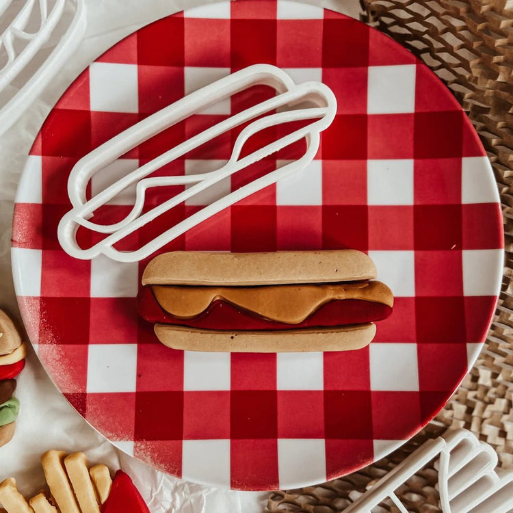 BEADIE BUG PLAY | HOT DOG BIO CUTTER by BEADIE BUG PLAY - The Playful Collective