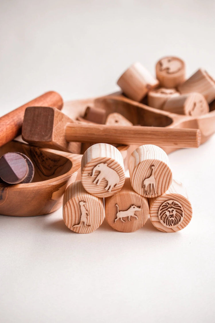 BEADIE BUG PLAY | WOODEN AFRICAN ANIMALS PLAYDOUGH STAMPS by BEADIE BUG PLAY - The Playful Collective