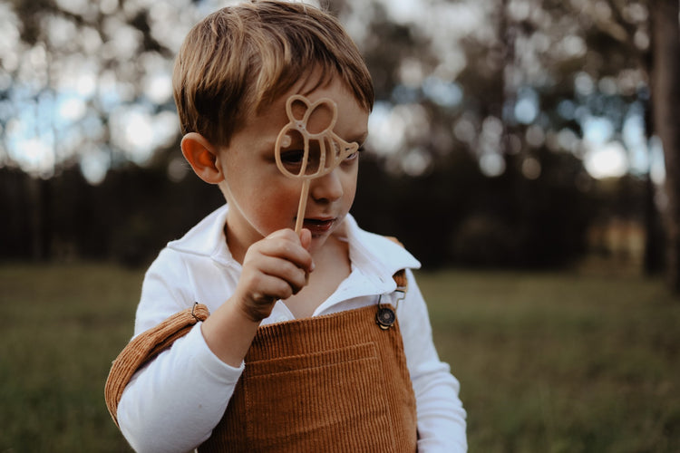 BEE ECO BUBBLE WAND PRE-ORDER by KINFOLK PANTRY - The Playful Collective