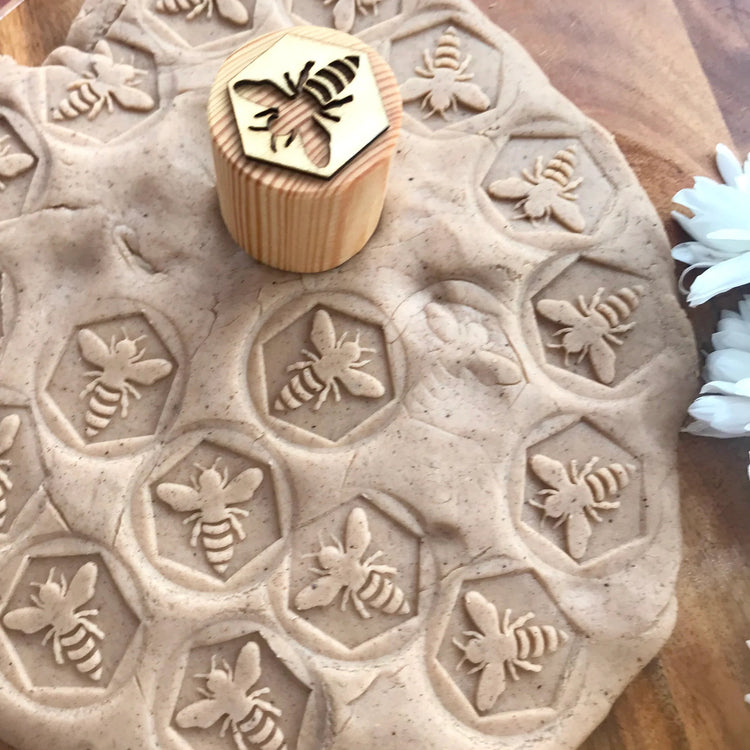 BEE PLAYDOUGH STAMPS by BEADIE BUG PLAY - The Playful Collective