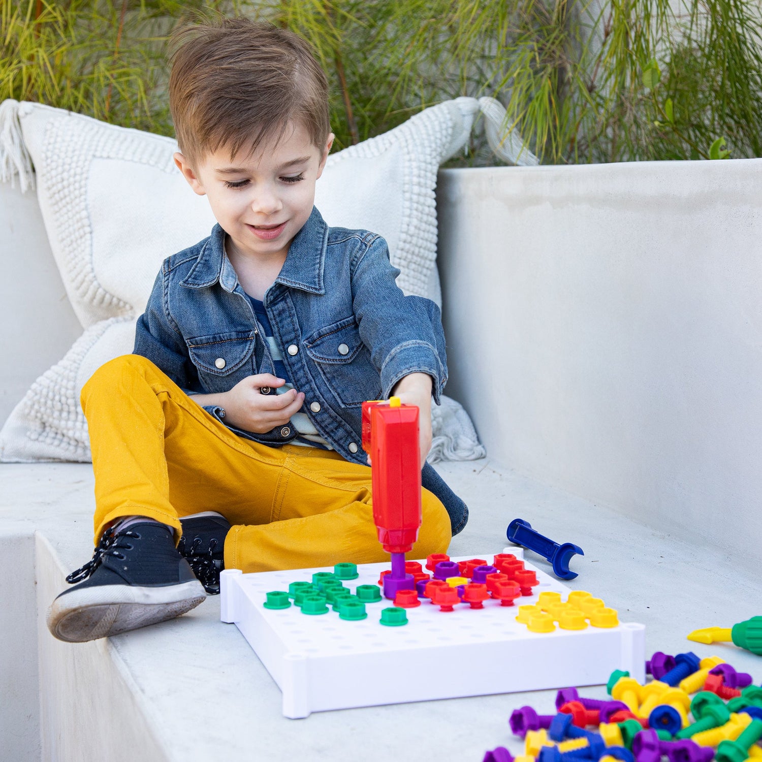 DESIGN & DRILL® ACTIVITY CENTER by EDUCATIONAL INSIGHTS - The Playful Collective