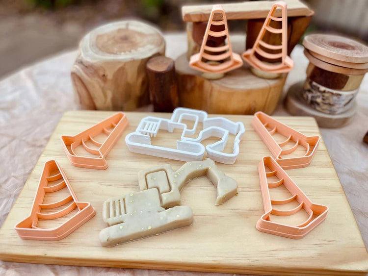 DIGGER BIO CUTTER by BEADIE BUG PLAY - The Playful Collective