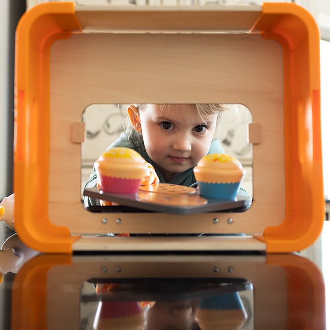 FAT BRAIN TOYS | PRETENDABLES BAKERY SET by FAT BRAIN TOYS - The Playful Collective