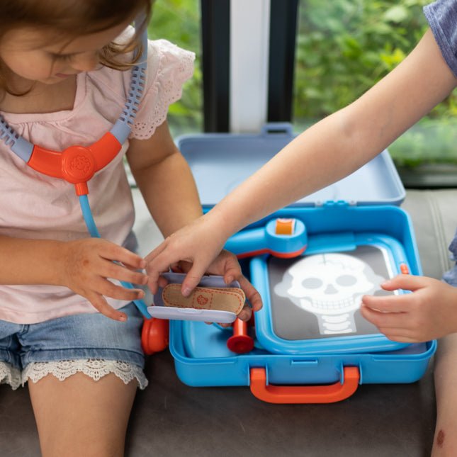 FAT BRAIN TOYS | PRETENDABLES DOCTOR SET by FAT BRAIN TOYS - The Playful Collective