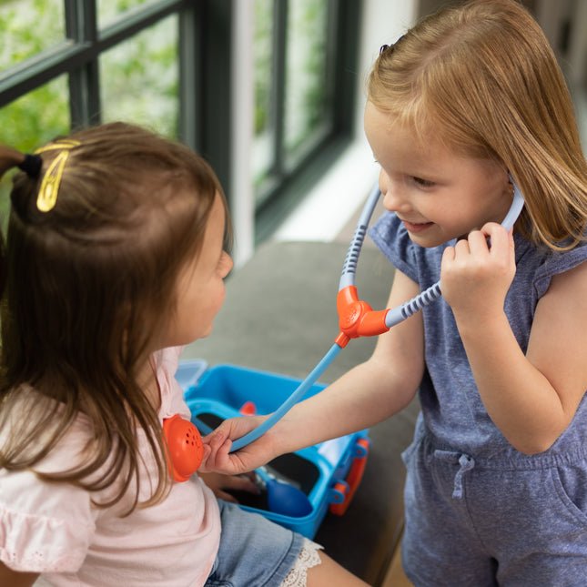 FAT BRAIN TOYS | PRETENDABLES DOCTOR SET by FAT BRAIN TOYS - The Playful Collective