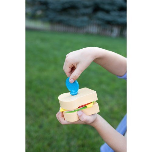 FAT BRAIN TOYS | PRETENDABLES PICNIC BASKET SET by FAT BRAIN TOYS - The Playful Collective