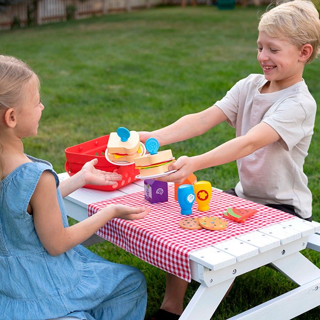 FAT BRAIN TOYS | PRETENDABLES PICNIC BASKET SET by FAT BRAIN TOYS - The Playful Collective