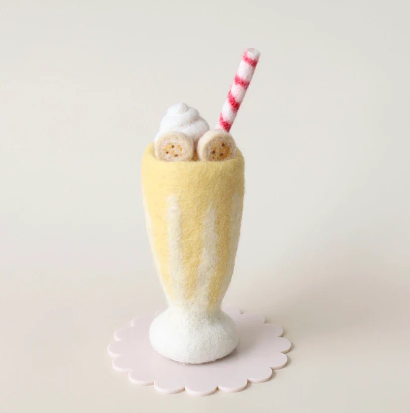JUNI MOON | SHAKE IT UP MILKSHAKES & SMOOTHIES Banana Milkshake by JUNI MOON - The Playful Collective