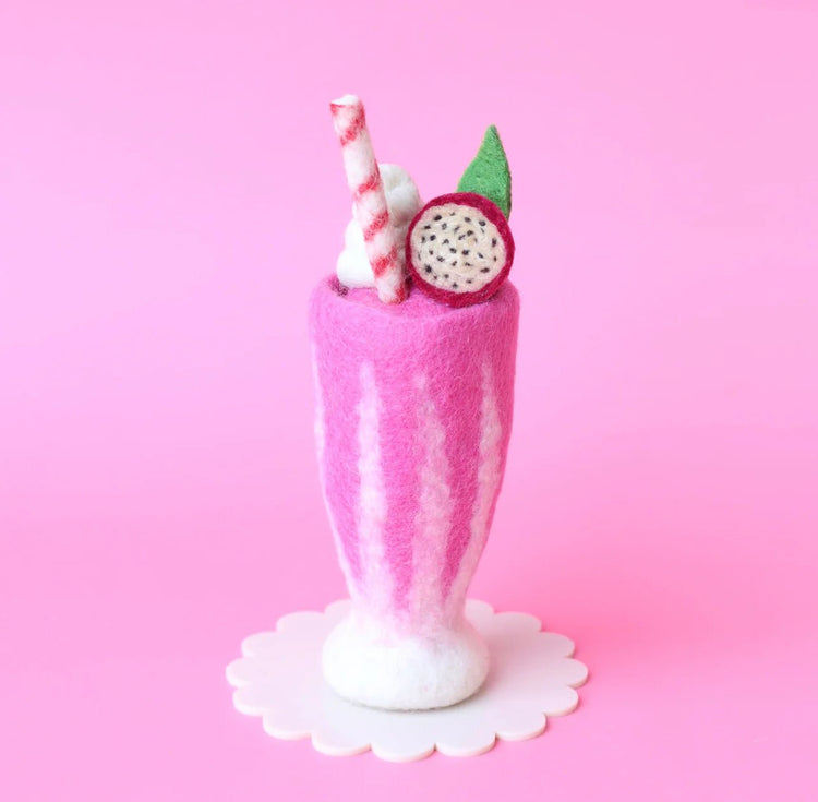JUNI MOON | SHAKE IT UP MILKSHAKES & SMOOTHIES Dragonfruit Smoothie by JUNI MOON - The Playful Collective