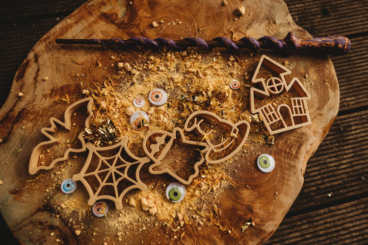 KINFOLK PANTRY | MINI HALLOWEEN ECO CUTTER SET by KINFOLK PANTRY - The Playful Collective