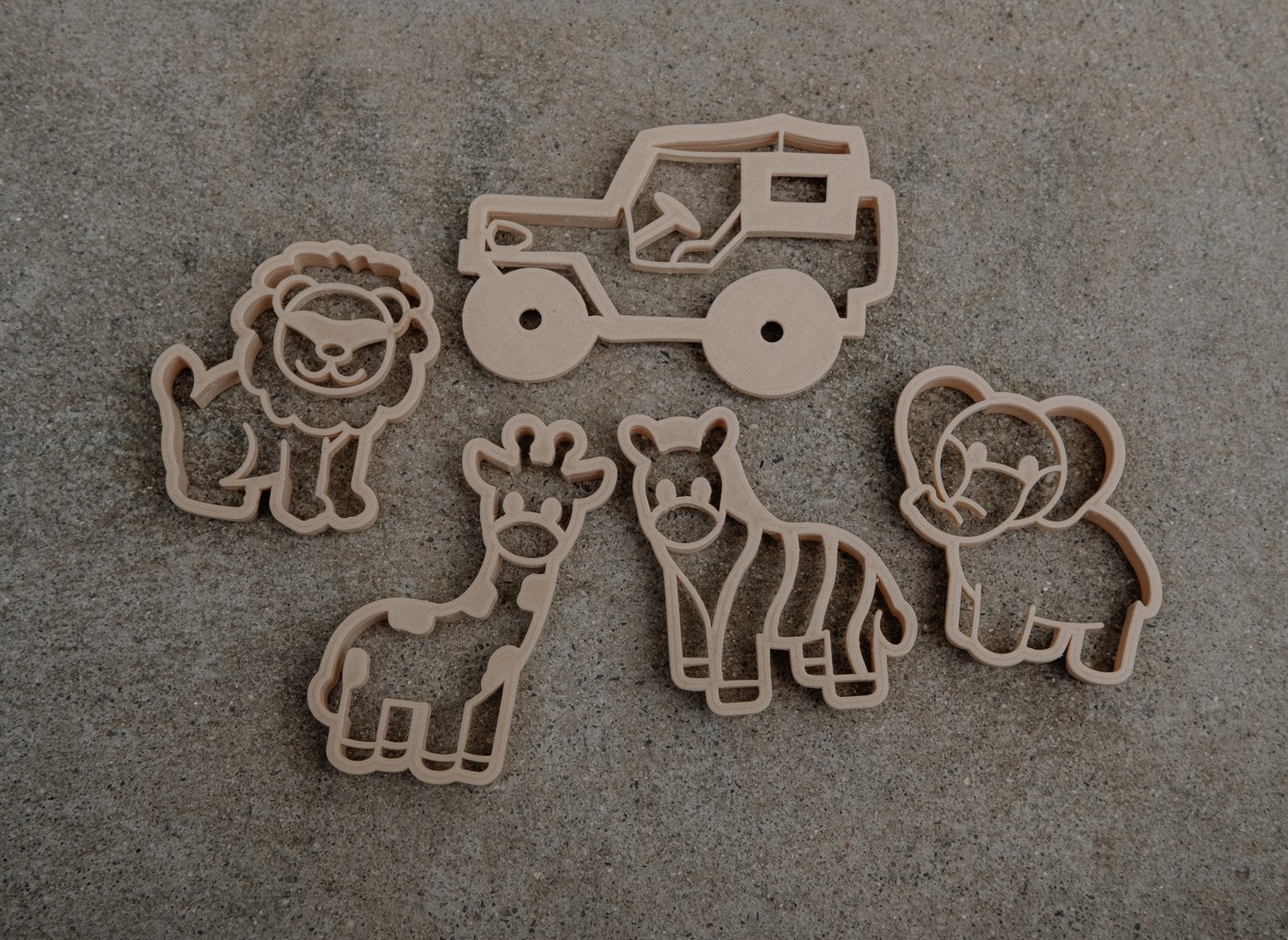 KINFOLK PANTRY | MINI SAFARI ANIMAL ECO CUTTER SET by KINFOLK PANTRY - The Playful Collective