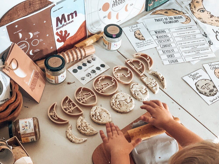LARGE MOON PHASES ECO CUTTER SET by KINFOLK PANTRY - The Playful Collective
