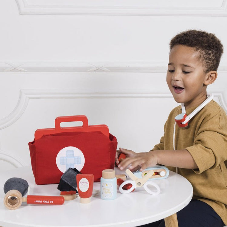 LE TOY VAN | HONEYBAKE DOCTOR'S SET by LE TOY VAN - The Playful Collective