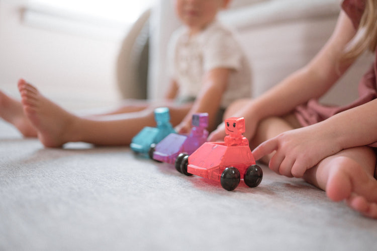 MAGNA-TILES | DASHERS - 6 PIECE SET by MAGNA-TILES - The Playful Collective