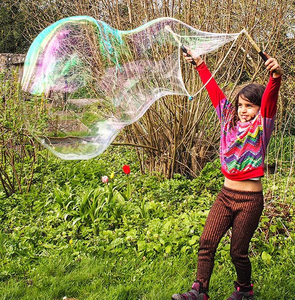 MY FIRST GIANT BUBBLE KIT by DR ZIGS - The Playful Collective