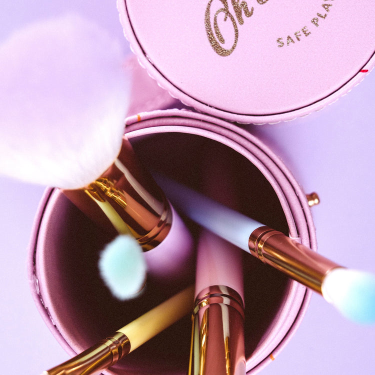 OH FLOSSY | 5-PIECE RAINBOW MAKEUP BRUSH SET by OH FLOSSY - The Playful Collective