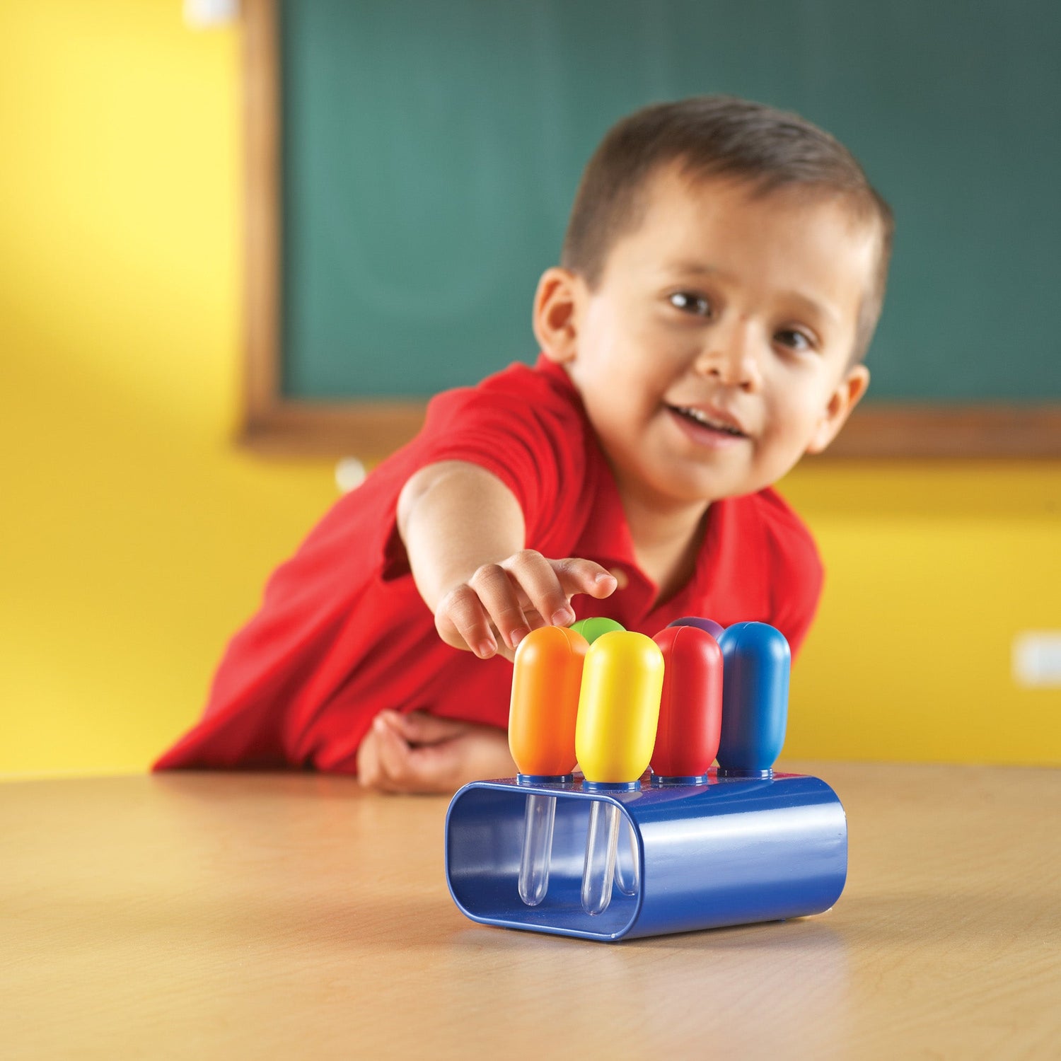 PRIMARY SCIENCE JUMBO EYEDROPPERS WITH STAND by LEARNING RESOURCES - The Playful Collective