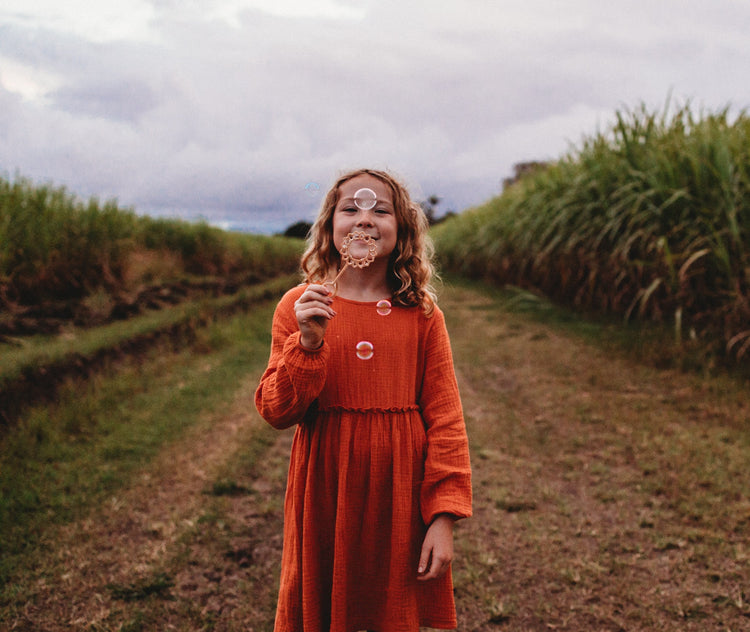 SUNFLOWER ECO BUBBLE WAND by KINFOLK PANTRY - The Playful Collective