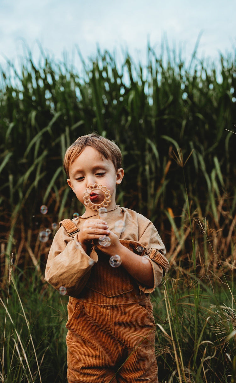 SUNFLOWER ECO BUBBLE WAND by KINFOLK PANTRY - The Playful Collective