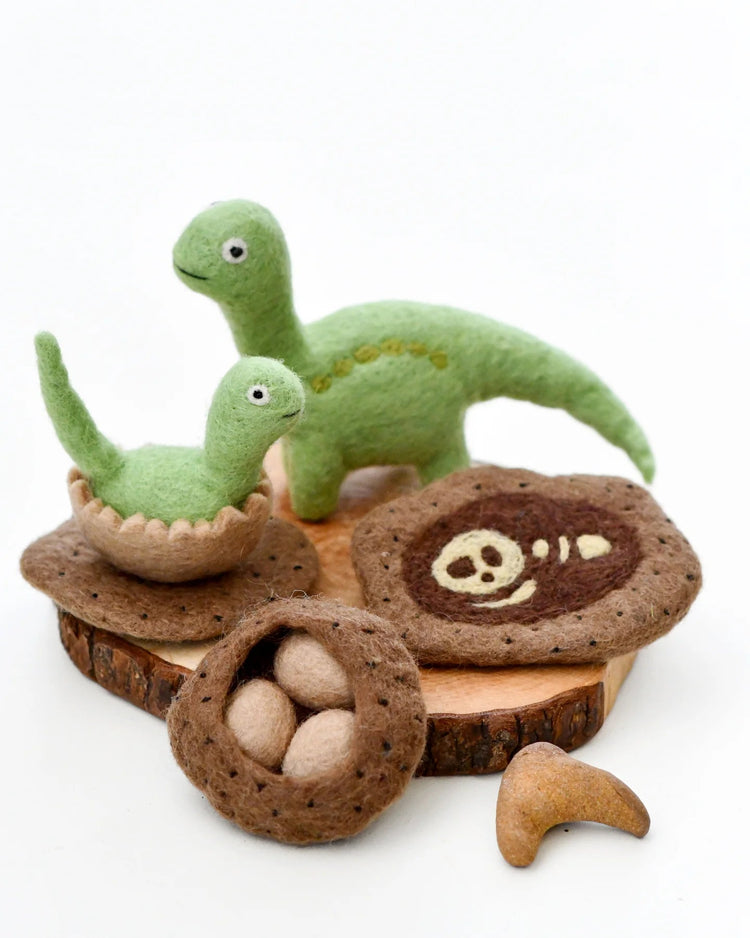 TARA TREASURES | FELT LIFE STAGES OF A DINOSAUR - BRONTOSAURUS by TARA TREASURES - The Playful Collective
