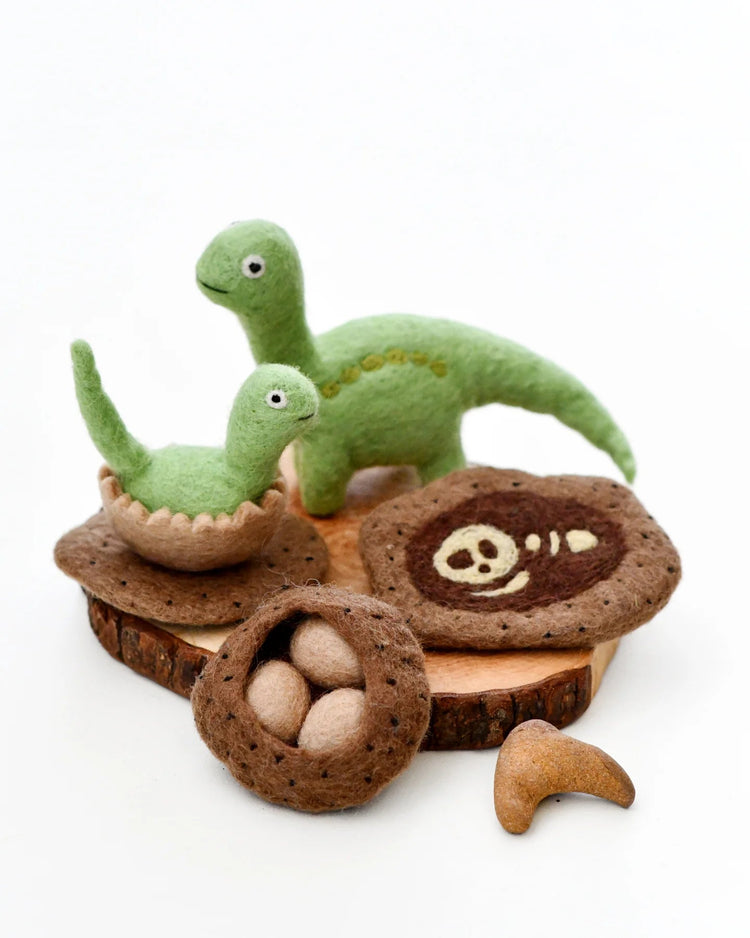 TARA TREASURES | FELT LIFE STAGES OF A DINOSAUR - BRONTOSAURUS by TARA TREASURES - The Playful Collective
