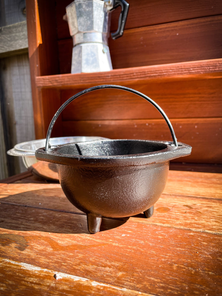THE PLAYFUL COLLECTIVE | CLASSIC CAST IRON OPEN CAULDRON - BLACK by THE PLAYFUL COLLECTIVE - The Playful Collective