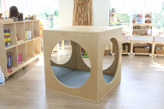 BILLY KIDZ | WOODEN PLAY HOUSE CUBE WITH MIRRORS & CUSHION