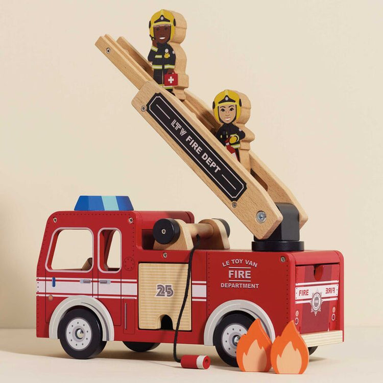 LE TOY VAN | FIRE ENGINE SET *PRE-ORDER*
