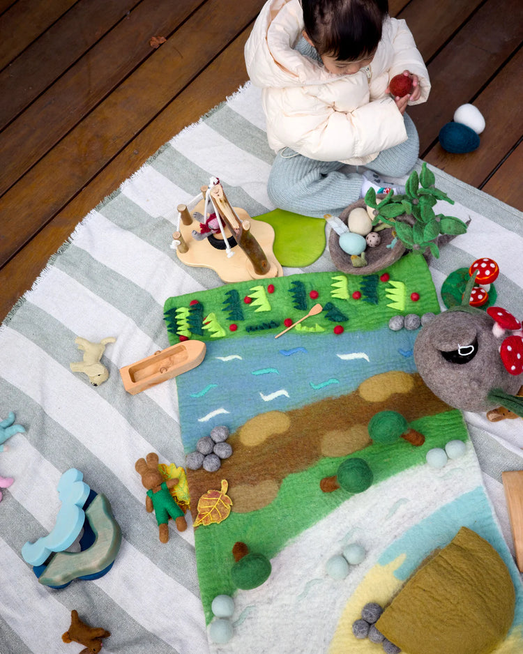 TARA TREASURES | BEAR HUNT PLAY MAT PLAYSCAPE