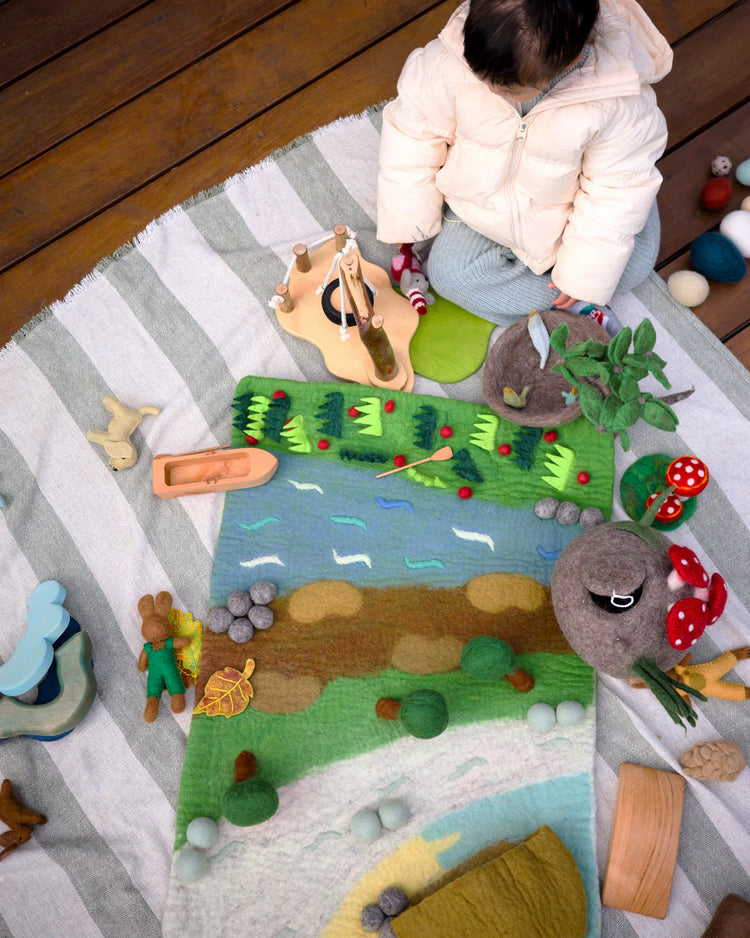 TARA TREASURES | BEAR HUNT PLAY MAT PLAYSCAPE
